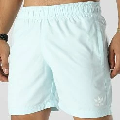 Nouveau 🥰 Short De Bain A Bandes HK0178 Bleu Ciel de Adidas Originals 👏