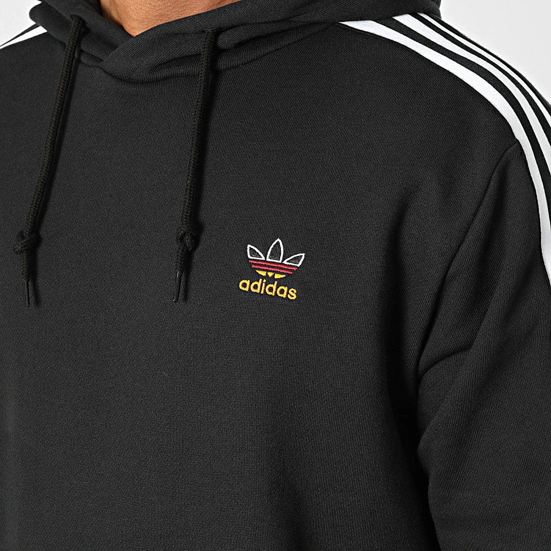 Top 10 🔥 Sweat Capuche A Bandes HK7396 Noir de Adidas Originals 🔥 4 Top 10 🔥 Sweat Capuche A Bandes HK7396 Noir de Adidas Originals 🔥 – Image 2