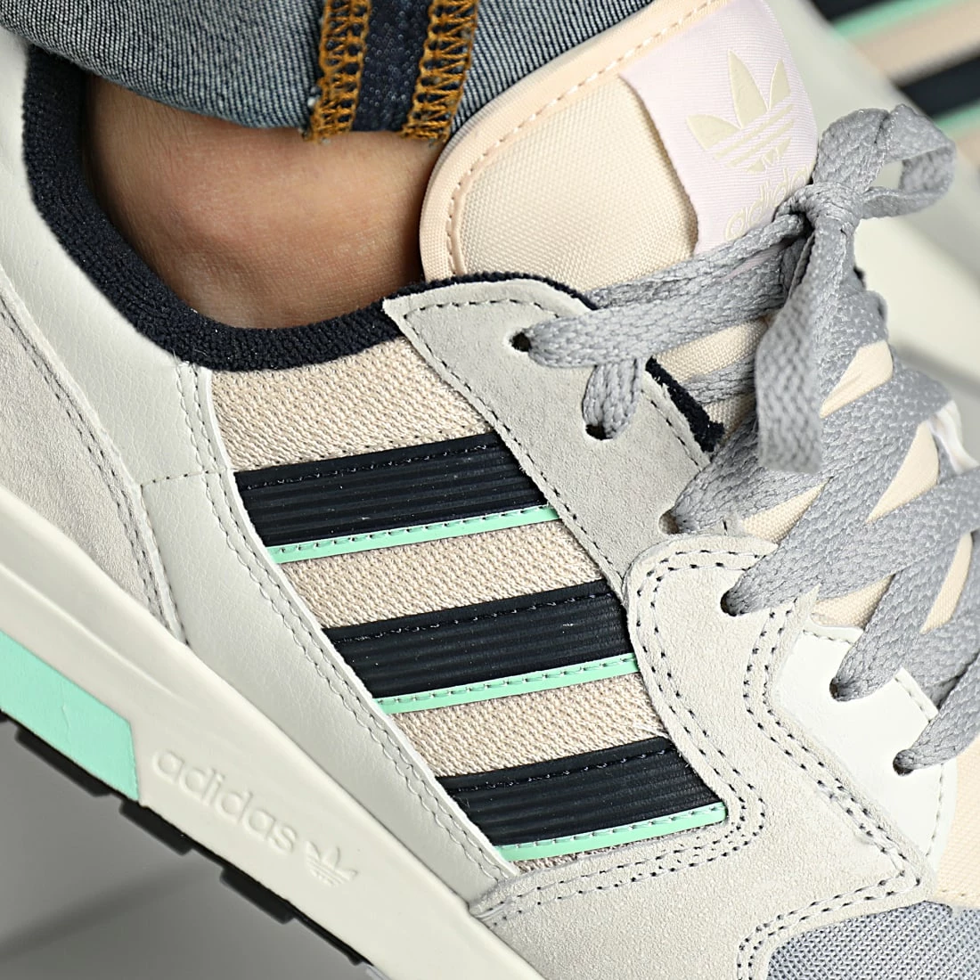 Nouveau 🎉 Baskets ZX 420 GX4640 Ecru Tint Crystal White Almond Pink de Adidas Originals 🧨 4 Nouveau 🎉 Baskets ZX 420 GX4640 Ecru Tint Crystal White Almond Pink de Adidas Originals 🧨 – Image 2