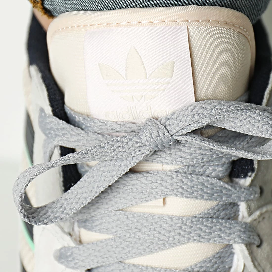 Nouveau 🎉 Baskets ZX 420 GX4640 Ecru Tint Crystal White Almond Pink de Adidas Originals 🧨 5 Nouveau 🎉 Baskets ZX 420 GX4640 Ecru Tint Crystal White Almond Pink de Adidas Originals 🧨 – Image 3