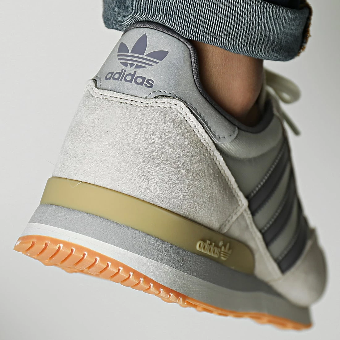 Nouveau ✔️ Baskets ZX 500 GY1987 Aluminium Wonder White de Adidas Originals 🌟 6 Nouveau ✔️ Baskets ZX 500 GY1987 Aluminium Wonder White de Adidas Originals 🌟 – Image 4