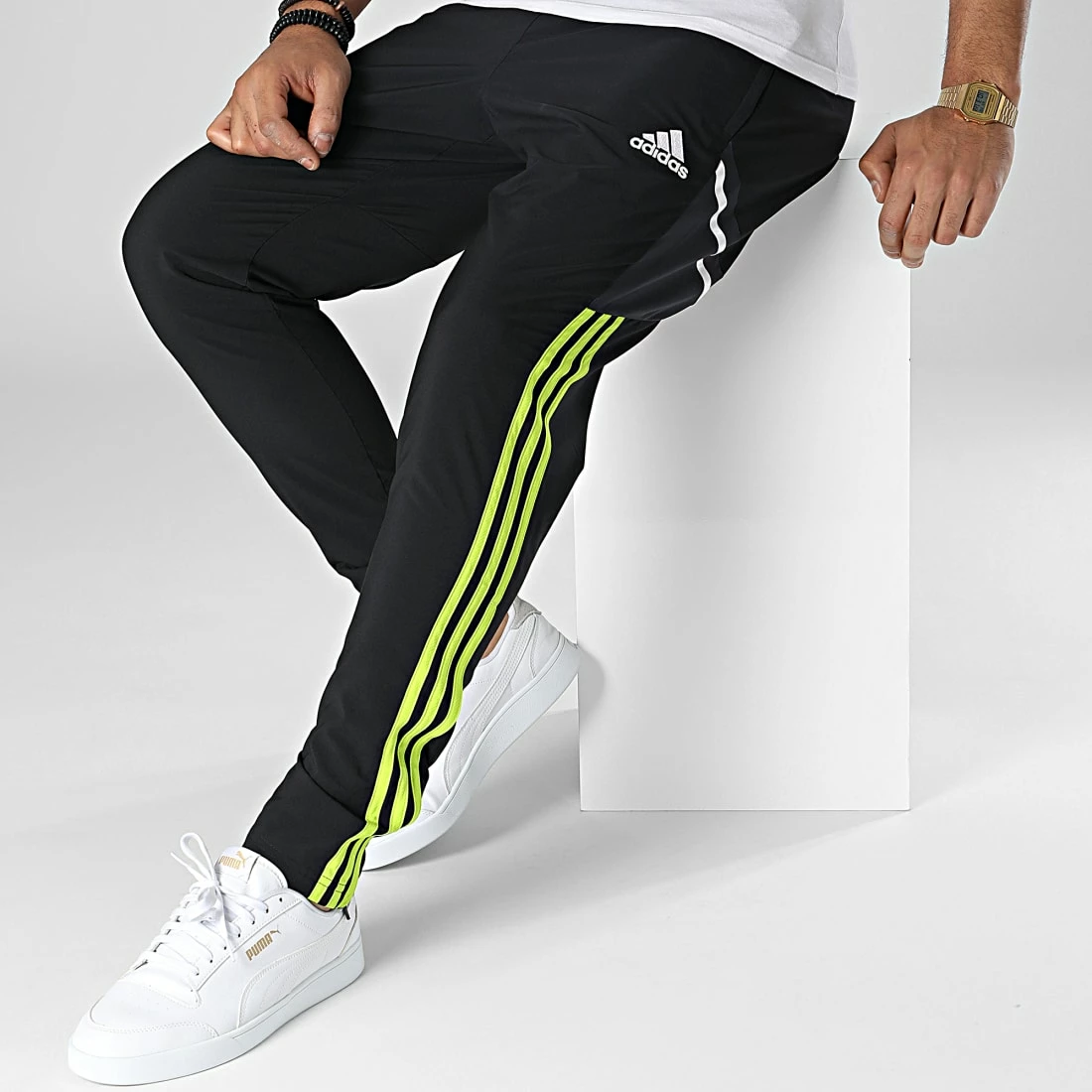 Offres 🎁 Pantalon Jogging A Bandes Manchester United FC HE6681 Noir de Adidas Performance ⌛ 5 Offres 🎁 Pantalon Jogging A Bandes Manchester United FC HE6681 Noir de Adidas Performance ⌛ – Image 4