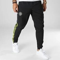 Offres 🎁 Pantalon Jogging A Bandes Manchester United FC HE6681 Noir de Adidas Performance ⌛