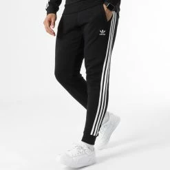 Meilleure vente 🎉 Ensemble De Survetement A Bandes 3 Stripes GN3458 GN3487 Noir de Adidas Originals ⌛ 10 Meilleure vente 🎉 Ensemble De Survetement A Bandes 3 Stripes GN3458 GN3487 Noir de Adidas Originals ⌛ -Pas Cher adidas Magasin adidas 348704 LOT GN3458 GN3487 20221123T090543 04