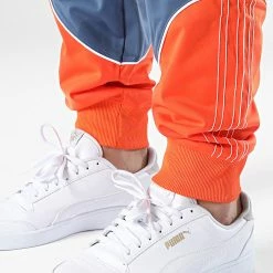De gros 🔔 Pantalon Jogging A Bandes HI3007 Bleu Orange de Adidas Originals 🎁 -Pas Cher adidas Magasin adidas 348855 HI3007 20221128T124624 04