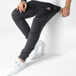 De gros 🌟 Pantalon Jogging Juventus HD8861 Noir de Adidas Performance ❤️ -Pas Cher adidas Magasin adidas 348953 HD8861 20221128T124849 03