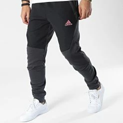 De gros 🌟 Pantalon Jogging Juventus HD8861 Noir de Adidas Performance ❤️ -Pas Cher adidas Magasin adidas 348953 HD8861 20221128T124852 05