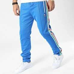 Bon marché 😉 Pantalon Jogging A Bandes HK7405 Bleu de Adidas Originals 😀